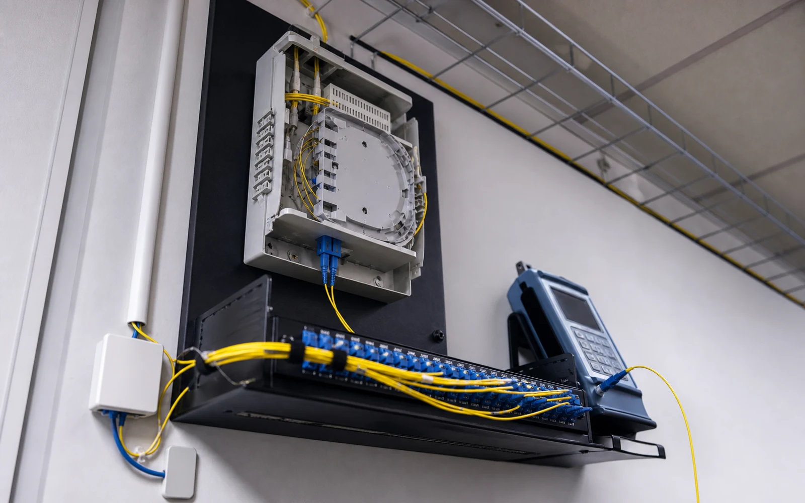 Implementación de Redes de Datos y Fibra Óptica - IFX NETWORKS ARGENTINA SRL